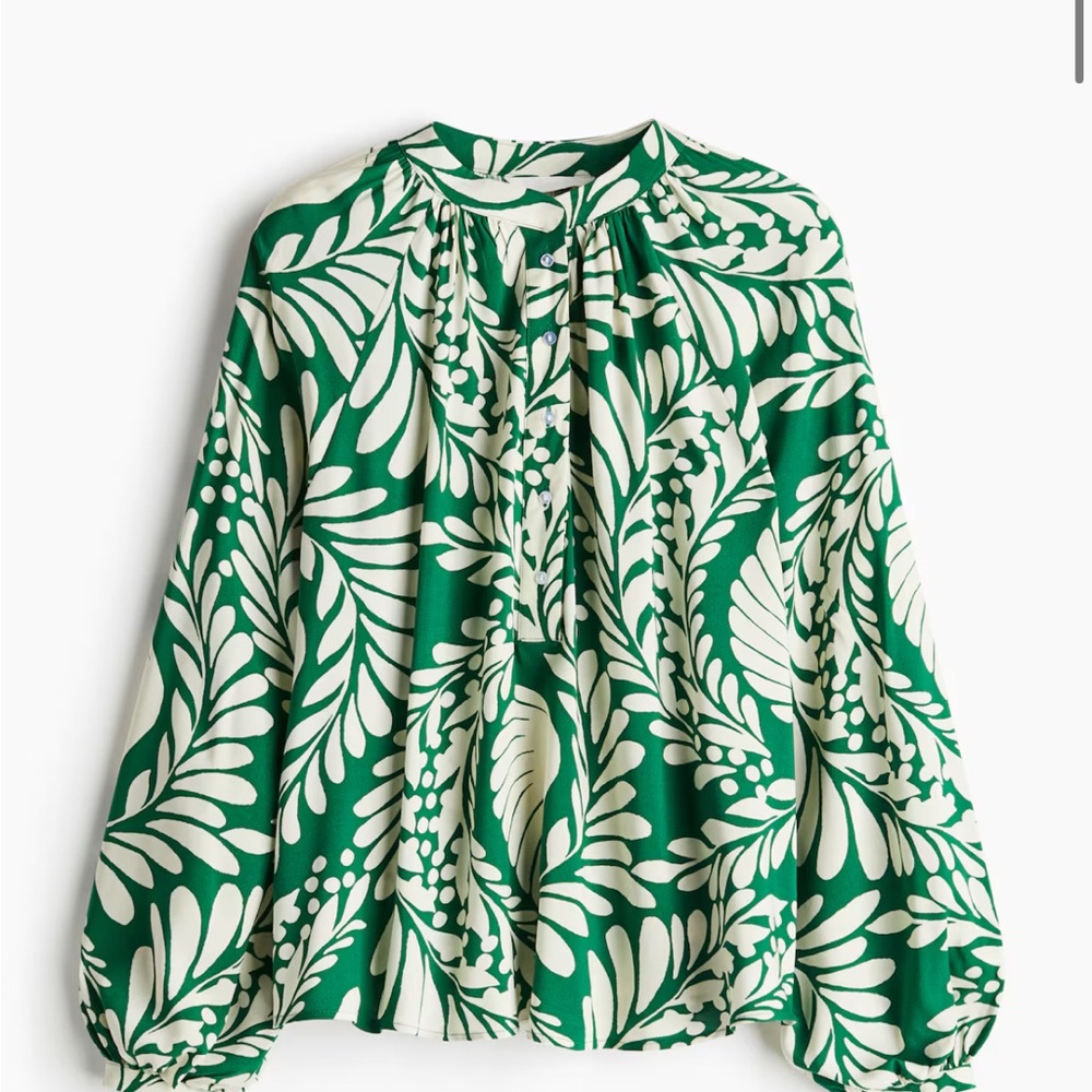 H&M Green and Cream Botanical-Print Blouse